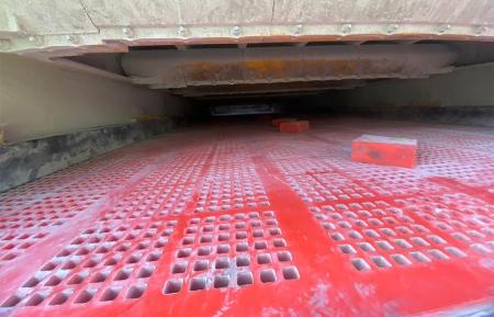 Celoliate polyuretánové samonosné plochy