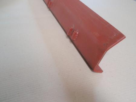 Napínacie lišty pre triediče a napínanie drôtených, polyuretánových a gumených sít